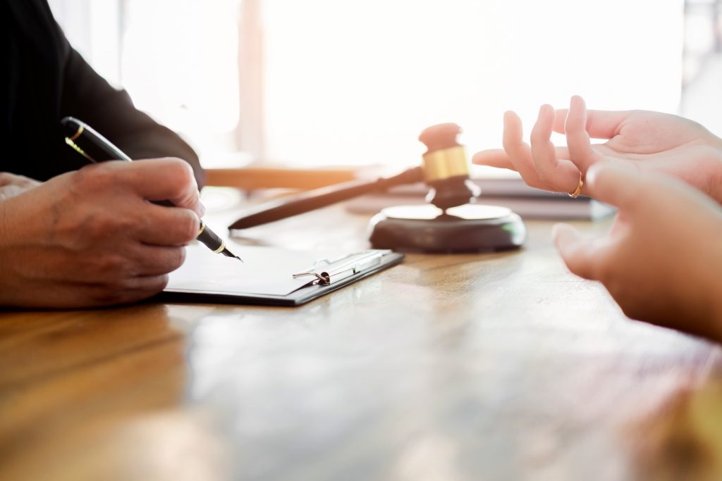 Do I Need to Hire a Truck Accident Lawyer? | Yarian & Associates