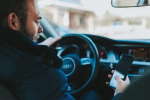 Los Angeles Distracted Driver Accident Attorney 